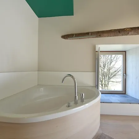 Chic Retreat Near & Fens, Cleaning Included * وايمس
