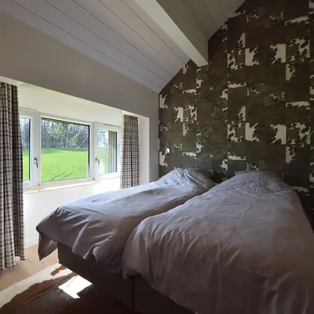 Chic Retreat Near & Fens, Cleaning Included