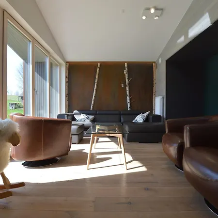 Chic Retreat Near & Fens, Cleaning Included * وايمس